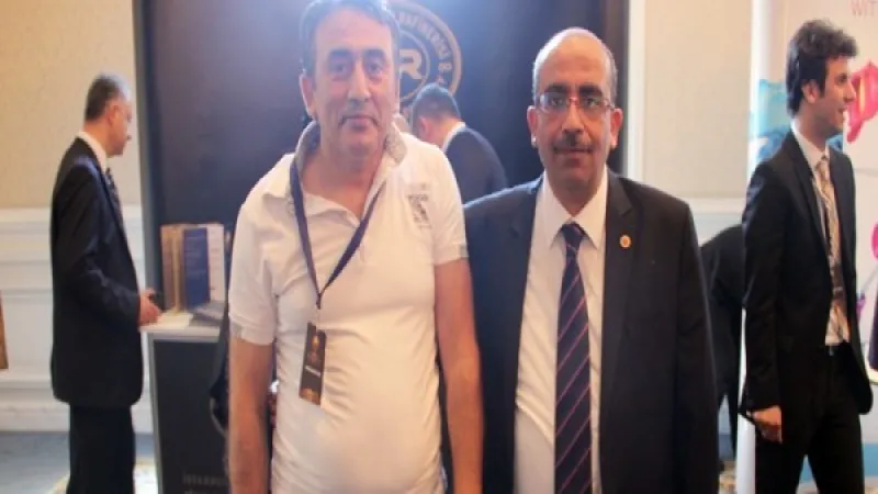 Gold Summit, gather together the sector